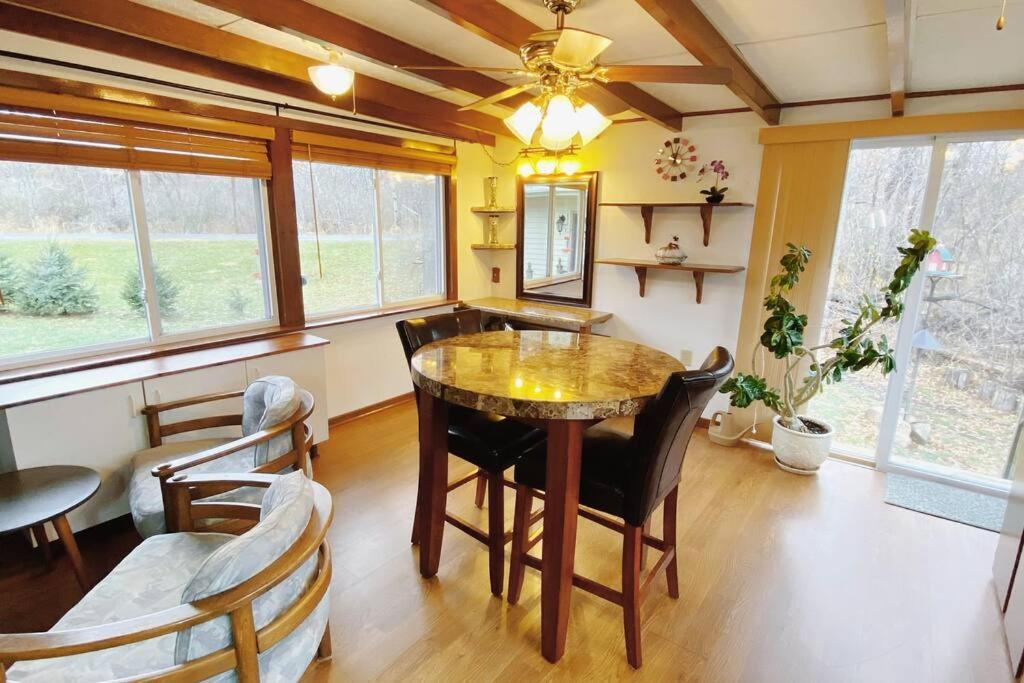 Blissful Retreat In Wisconsin Rapidsヴィラ エクステリア 写真