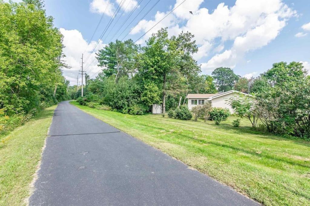 Blissful Retreat In Wisconsin Rapidsヴィラ エクステリア 写真