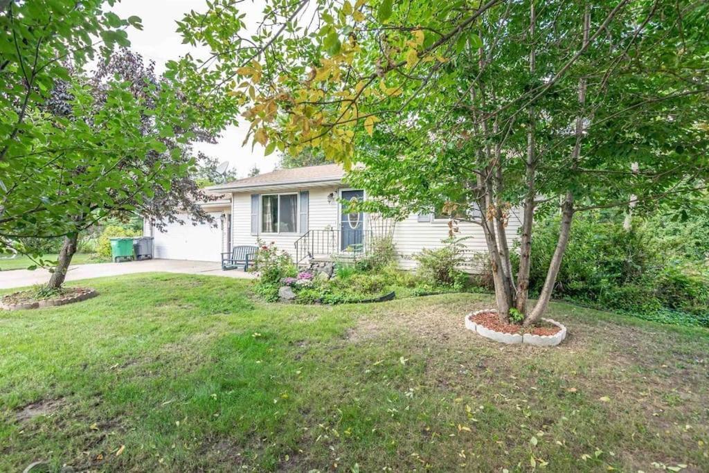 Blissful Retreat In Wisconsin Rapidsヴィラ エクステリア 写真